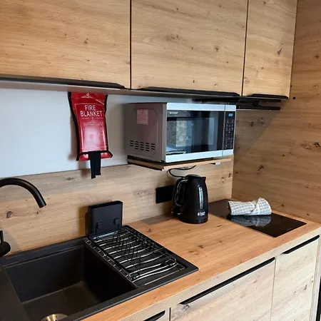 70 Bath Street Apartment